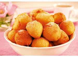 Bolinho de chuva com banana